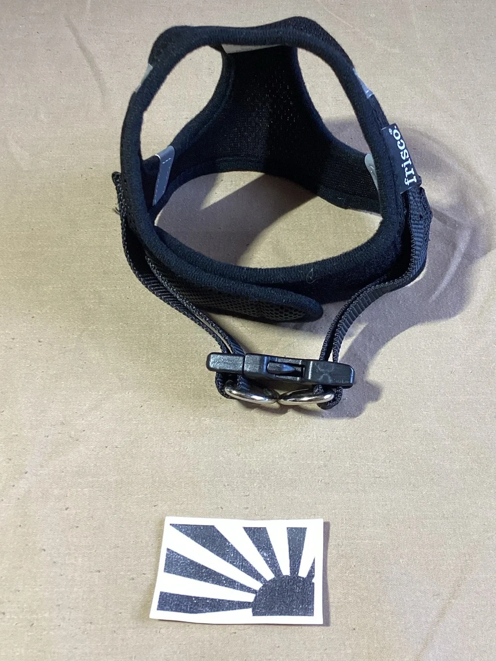 NWOT Frisco Small Breed Soft Vest Step In Back Clip Harness 12 to 15-in chest